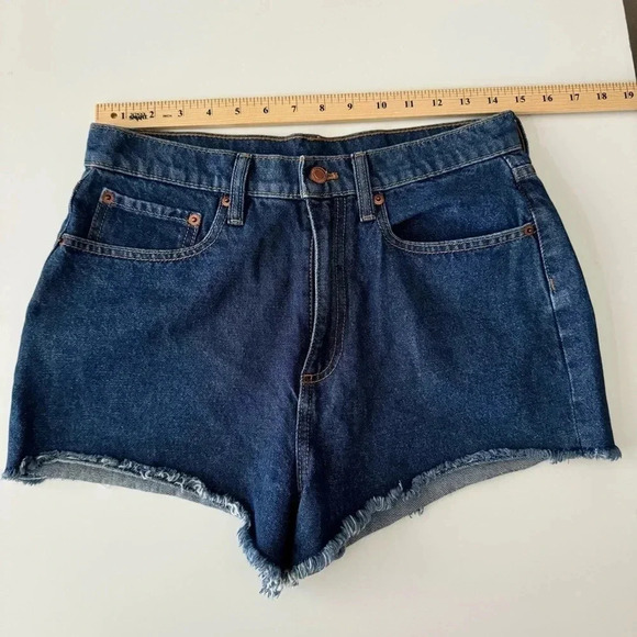 Pink Victoria’s Secret Denim Cut Off Jean Shorts Dark Wash Women’s size 10 - Picture 1 of 7